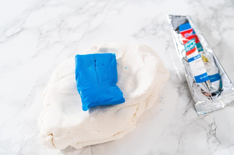 Bakerpan Premium Rolled White Fondant - Vanilla Flavor - Image 5